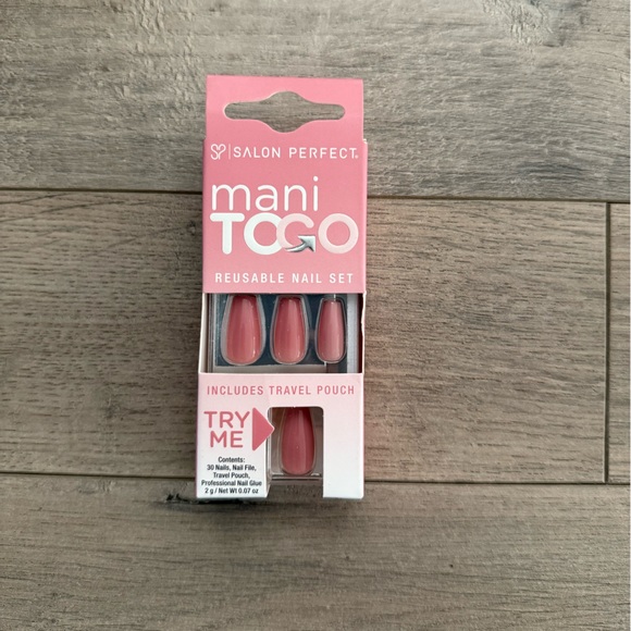 Assorted Nail Kits Collection - Picture 3 of 8